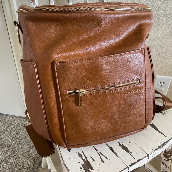 Fawn Design diaper bag leather - Picture 2 of 3